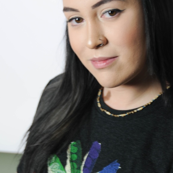 Clarity Men’s Short Sleeve Graphic T-Shirt - Silkscreen Brand and Logo - Black - Picture 5 of 8